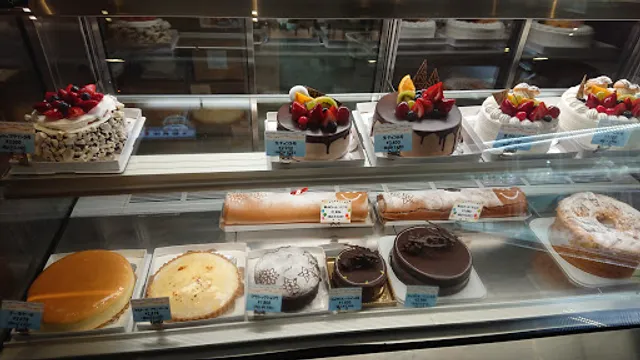 プティ・フール石川店