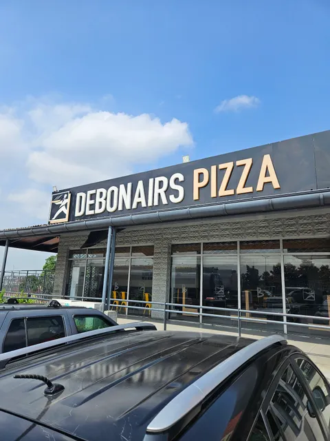 Debonairs Pizza