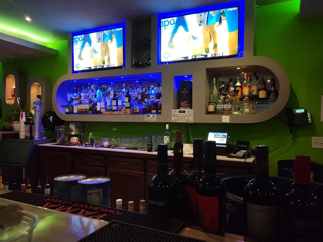 Chalan's Restaurant Carnes y Mariscos