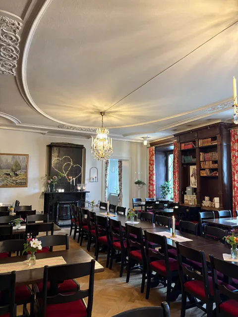 Taxinge Castle Café (Taxinge-Näsby Castle)