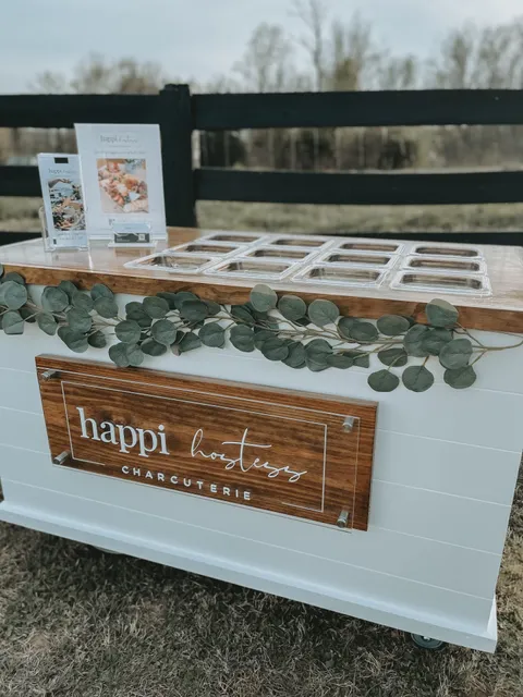 Happi Hostess | Cafe & Bakery