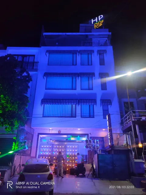 Hotel Harsh Paradise