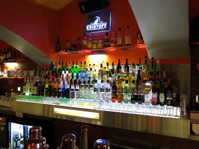 Salim^s Cocktails - Café - Snacks