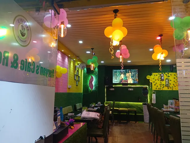 Aaryan's Cafe and Restaurant