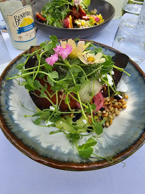 The Packing Shed Gallery & Cafe