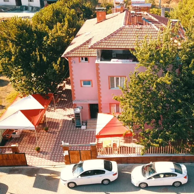 Salda Gölü Maldivler Pansiyon Cafe - Salda Gölü - Yeşil Ova - Salda Konaklama - Salda Pansiyon - Yeşilova Konaklama