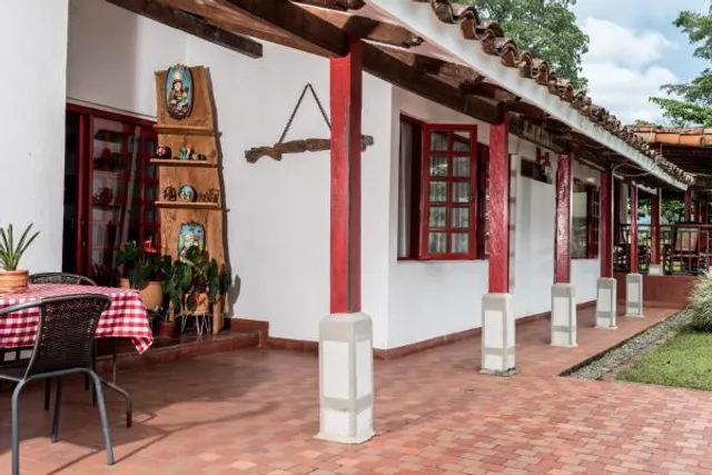 Finca Hotel El Rosario