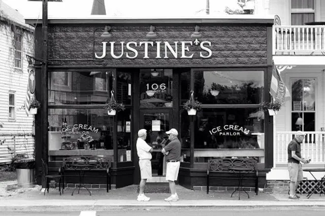 Justine's Ice Cream Parlour