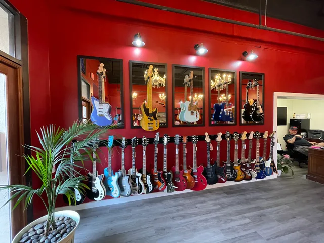 SoGlo Guitar Gallery