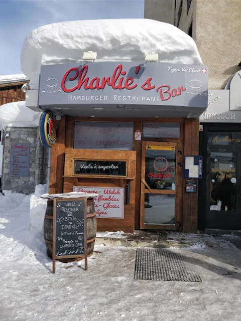Charlie's Bar
