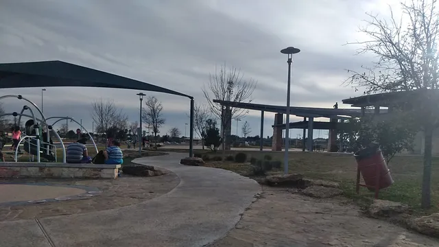 Independence Hill Park Bike & Hike - Trailhead