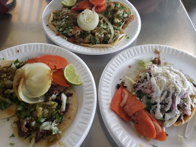 Taco's & Mariscos El Antojito
