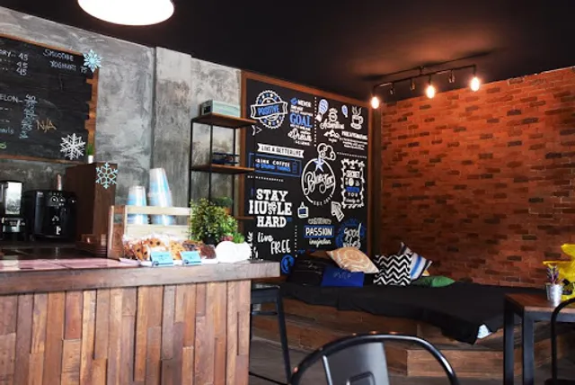 Bluestar Bistro Cafe