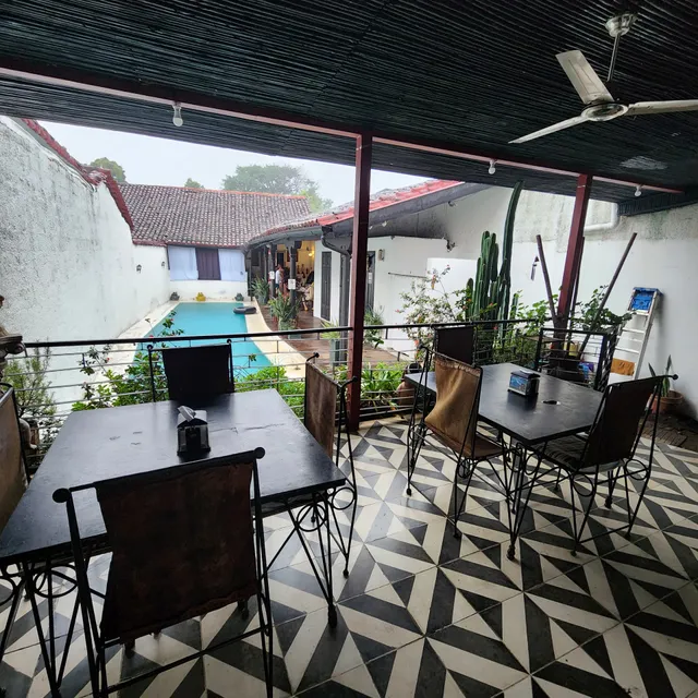 COCO's Restaurante & Piscina