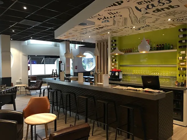 Place to Be by B&B HOTEL Orléans Centre Foch