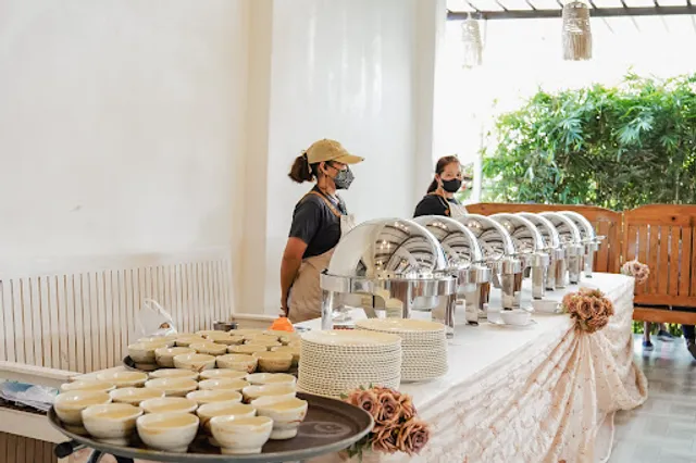 Salakot Al fresco Dining & Cafe