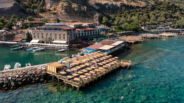 Assos Troy Port Hotel