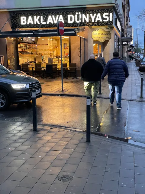 Baklava Dünyasi Turkish Süswaren