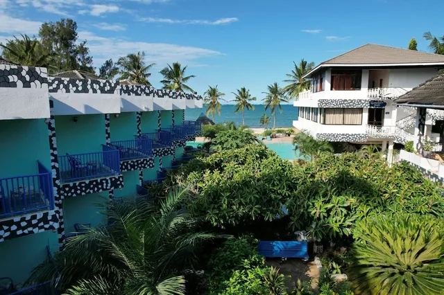 Beachcomber Hotel & Resort