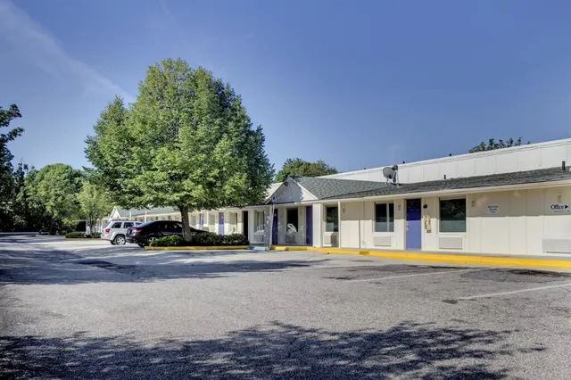 Rodeway Inn by Choice Hotels