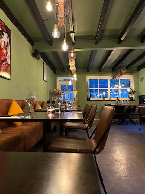 Amigo Steaks & Tapas