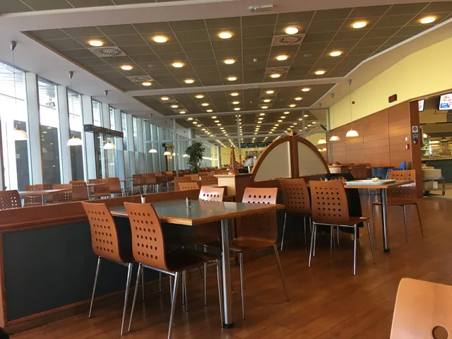 Restaurace Runway Food Court