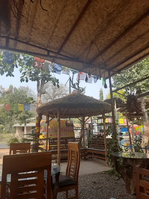 Farmers & Son's Cafe