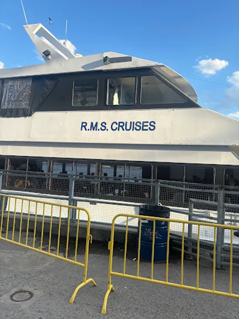 Majestic Harbor Cruises