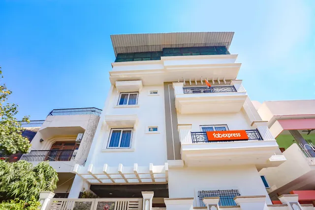 Via Aditya Guest House