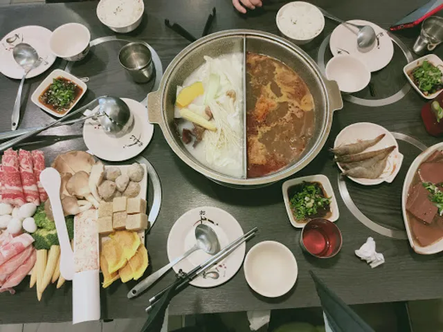 潘潘 麻辣龍骨鍋