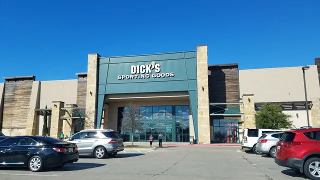 DICK'S Sporting Goods