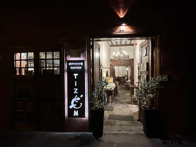 Tizon Restaurante Vinoteca