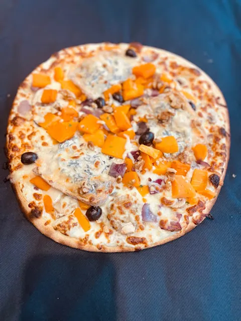 La Tourtière Sin Le Noble