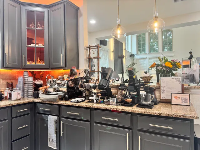 Nguyễn Cà Phê Meets Chai Home Cafe