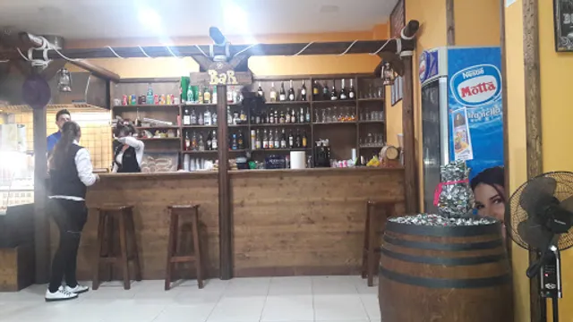 Paninoteca Pub "Saloon"