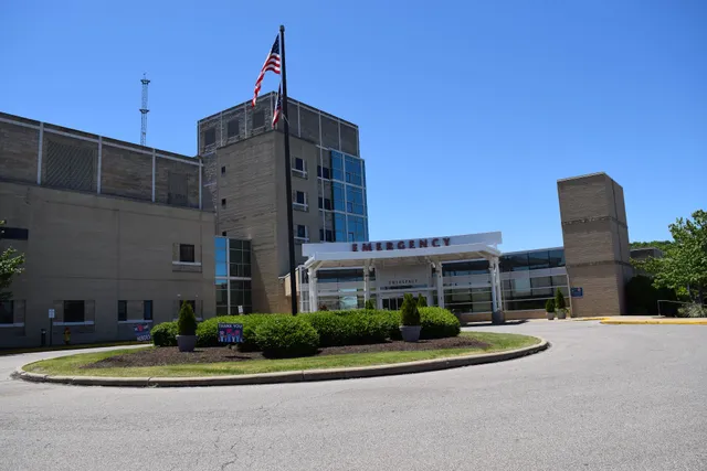 UH Lake West Medical Center Emergency Room
