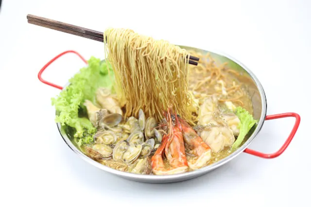 SOUP & CO. Ara Damansara (Authentic Chinese Muslim Cuisine By Cheras Flat Fish Head Noodle 蕉赖四楼鱼头米)