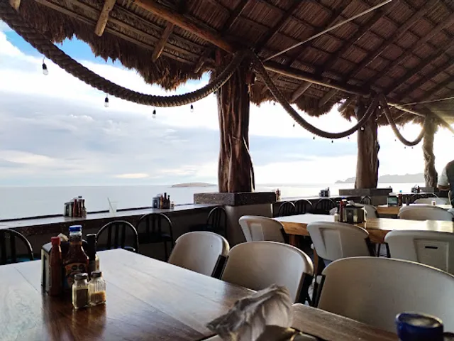 Charly's Rock Restaurant Bar