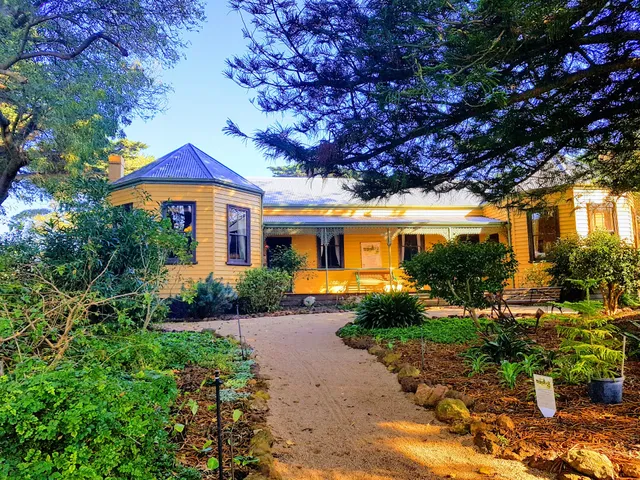 Pelicans Motel San Remo