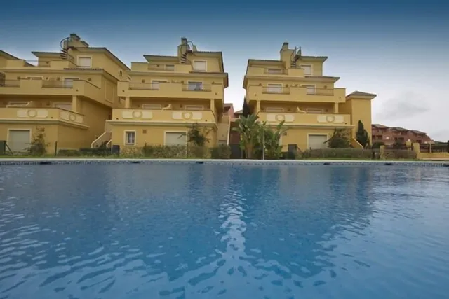 Apartamentos Vista Real