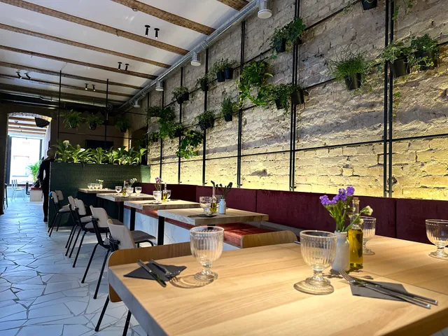 Franklin gourmet bar