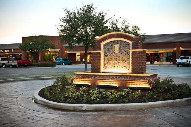 Kingsgate Center North