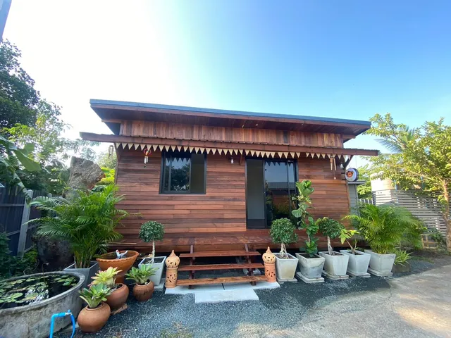 Monkey Cottage (มังกี้คอร์ตเทค)