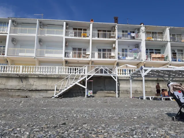 «У синего моря» - эллинг