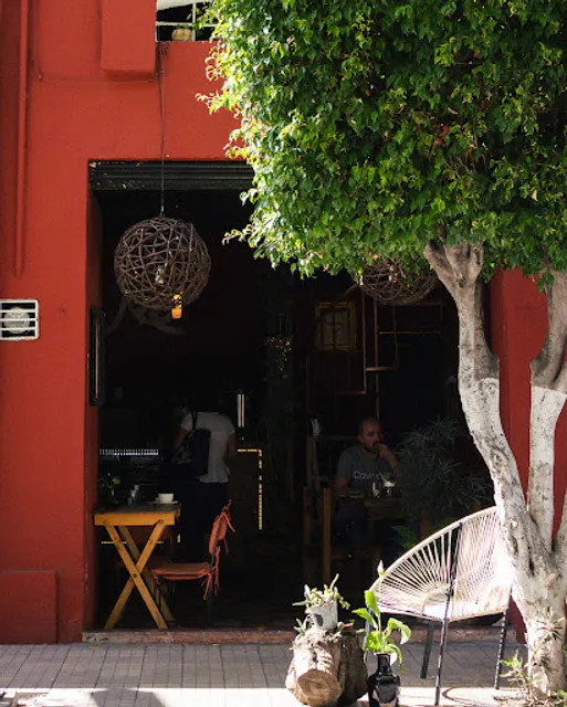 Mientras Espero Cafe&Galeria