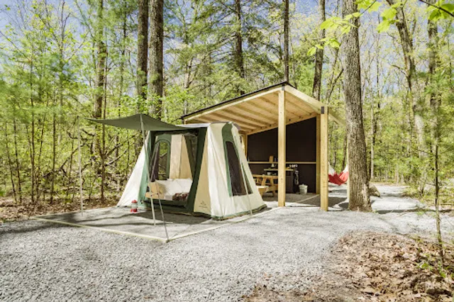 Getaway Eastern Catskills Campground - Castle Road