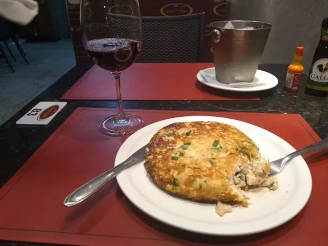 Pães e Vinhos Padaria