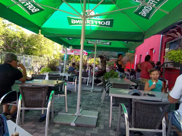 Au Hameau de l'Ecluse / Restaurant Côté Ecluse