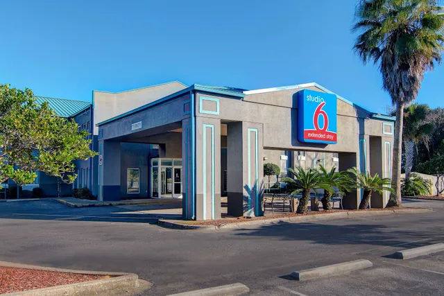 Studio 6 Pensacola West I-10