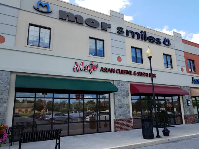 Mojo Asian Cuisine & Sushi Bar
